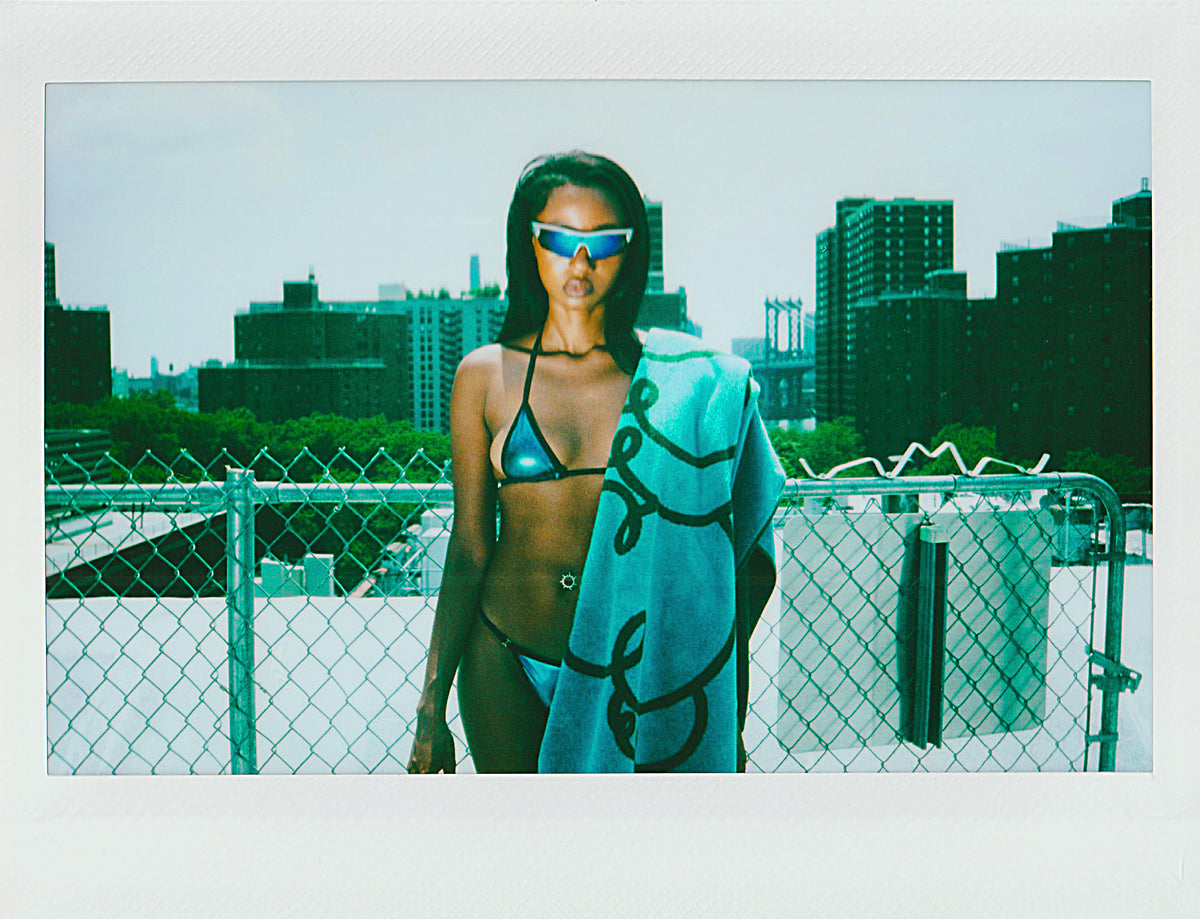 SNEEZE MAGAZINE 　LOGO BEACH TOWELロゴ タオル Sneeze Magazine (SNEEZE Logo Beach Towel) 通販 ｜ SUPPLY