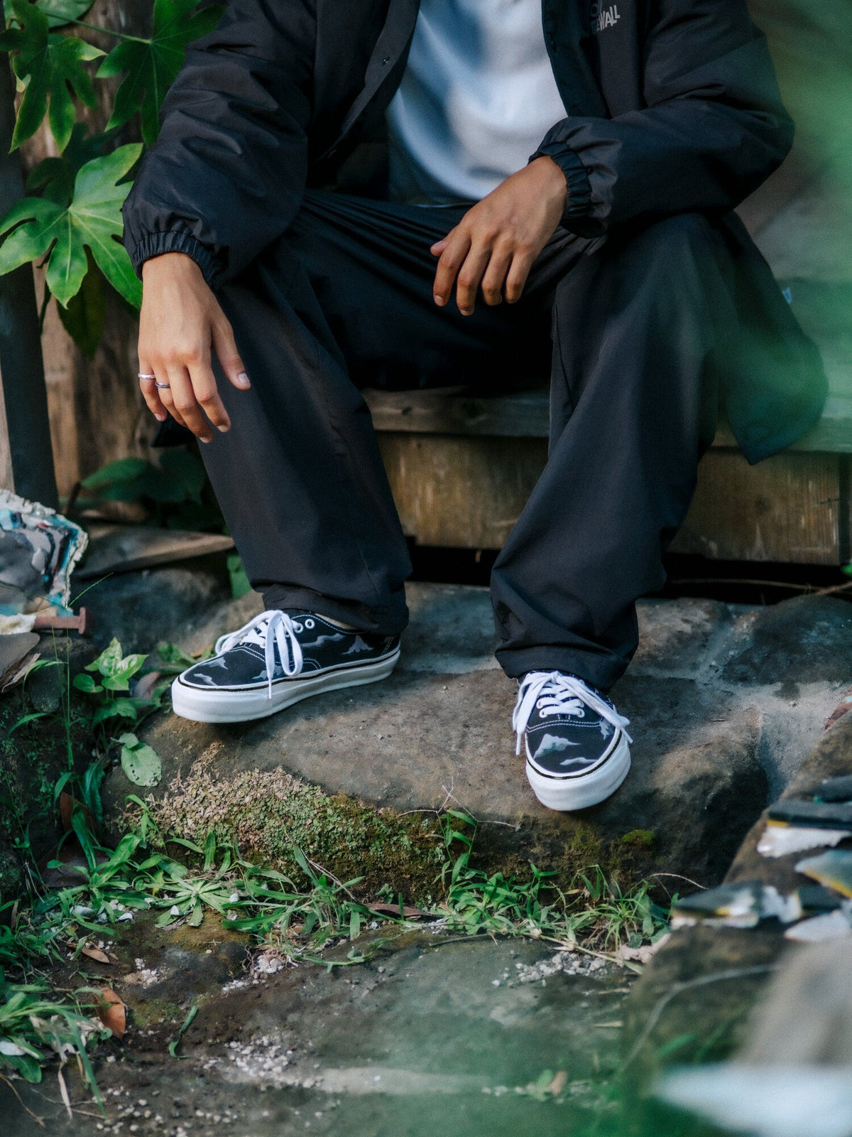 11/8 Sat 12:00pm 発売開始】Vans Artist Collection: Yusuke Hanai 
