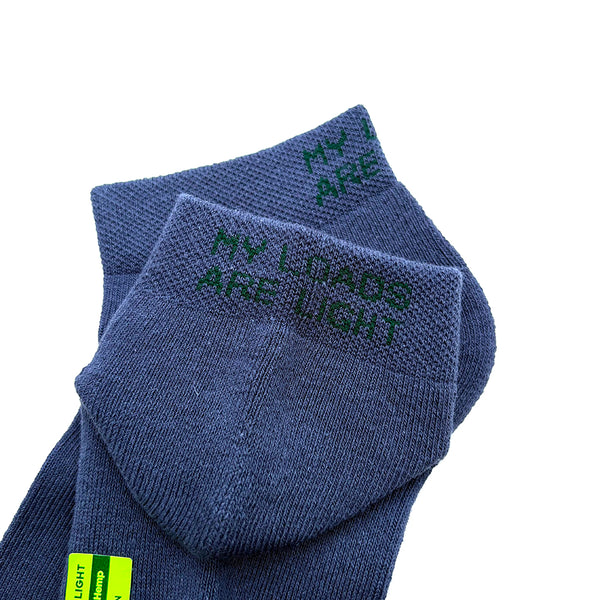 MY LOADS ARE LIGHT Lightness Socks