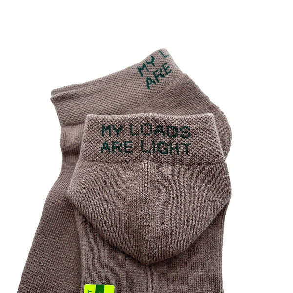 MY LOADS ARE LIGHT Lightness Socks