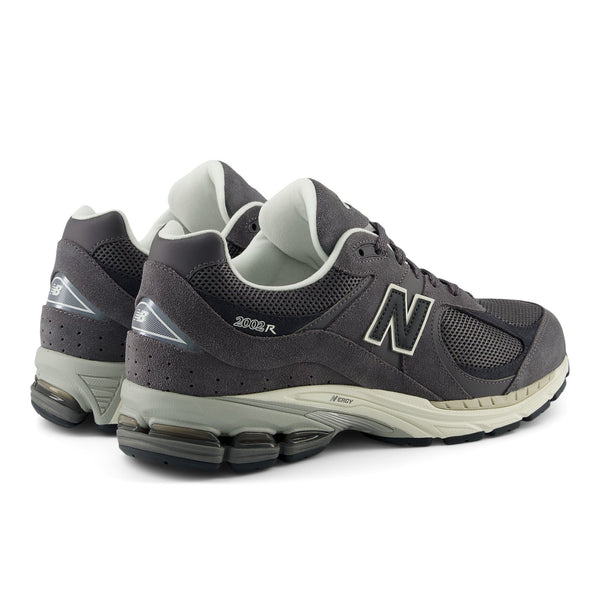 New Balance M2002R